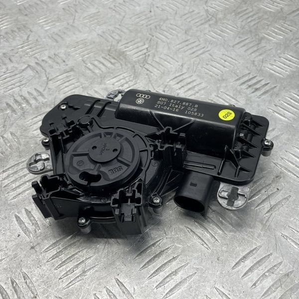 Двигун доводчика кришки багажника 4M0827887B Audi Q7