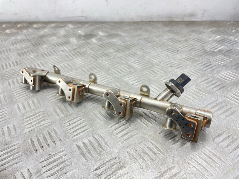 Топливная рампа K2GE9F797BA Ford Edge