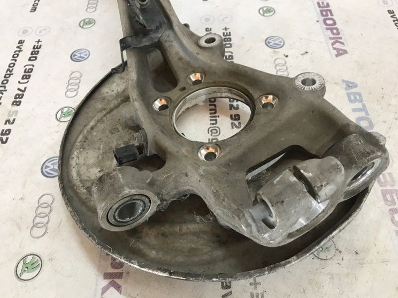 Поворотний кулак / цапфа 8W0407242F Audi A4 Allroad