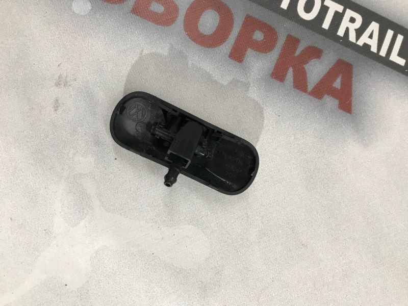 Форсунка омывателя лобового стекла 5M0955985C Volkswagen Beetle