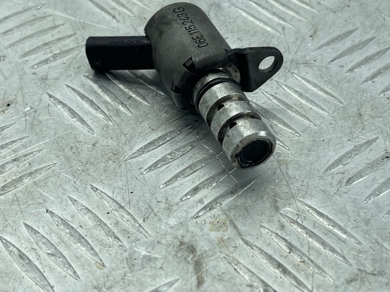 Клапан электромагнитный 06E115243G Audi A6