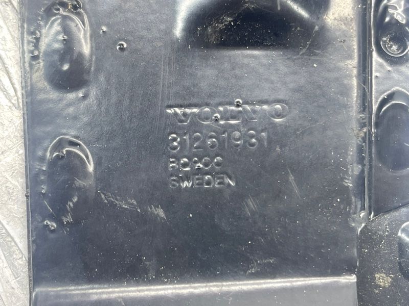 Кронштейн 31261931 Volvo XC60