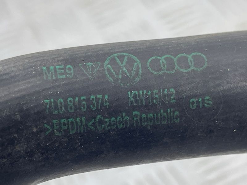 Шланг системи охолодження 7L0815374 Audi Q7
