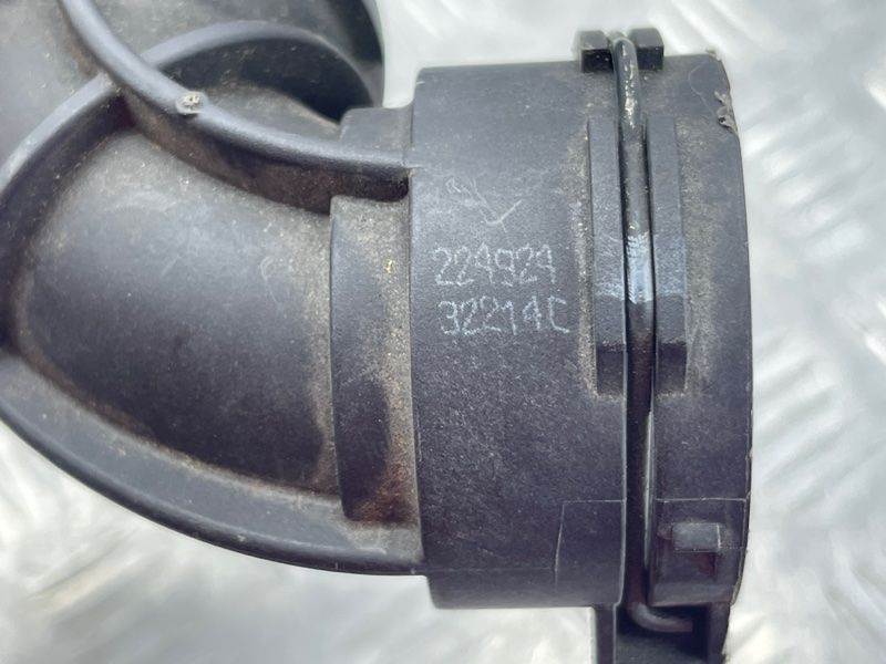 Патрубок 31439747 Volvo XC60