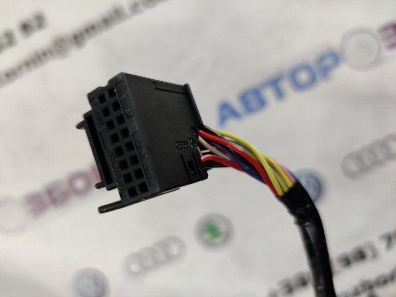Зовнішнє дзеркало 4L1857410CH Audi Q7
