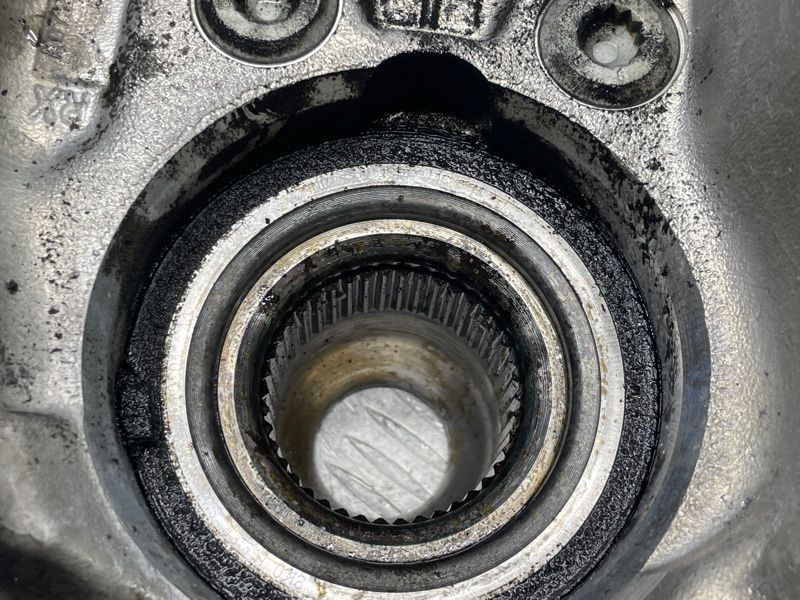 Поворотный кулак / Цапфа с подшипником 8R0505436C Audi Q5