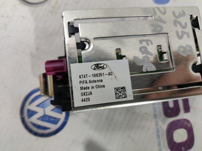 Антенна KT4T19K351AC Ford Edge