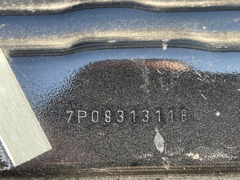 Двері 7P0831055 Volkswagen Touareg