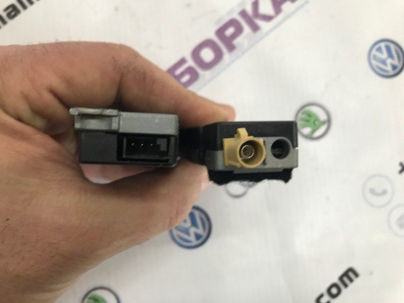 Підсилювач антени 3C8035552A Volkswagen CC