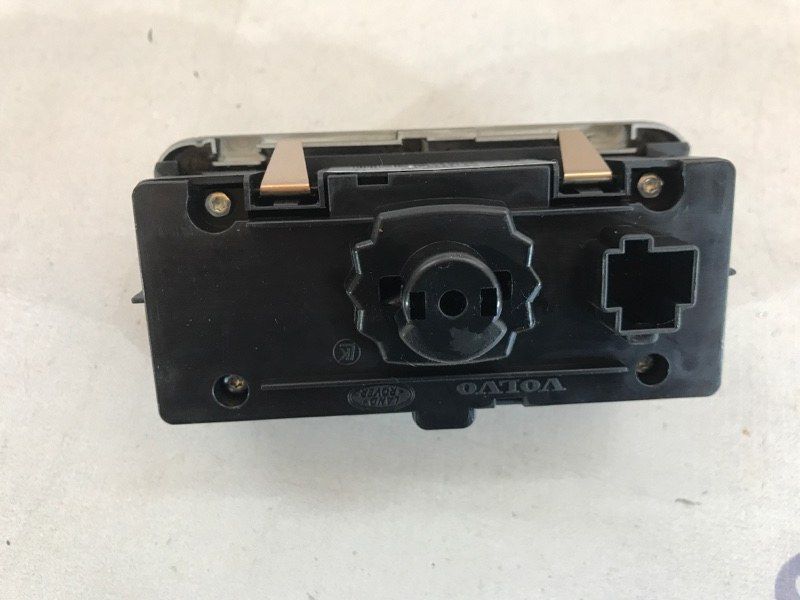 Перемикач світла фар 30739412 Volvo XC60