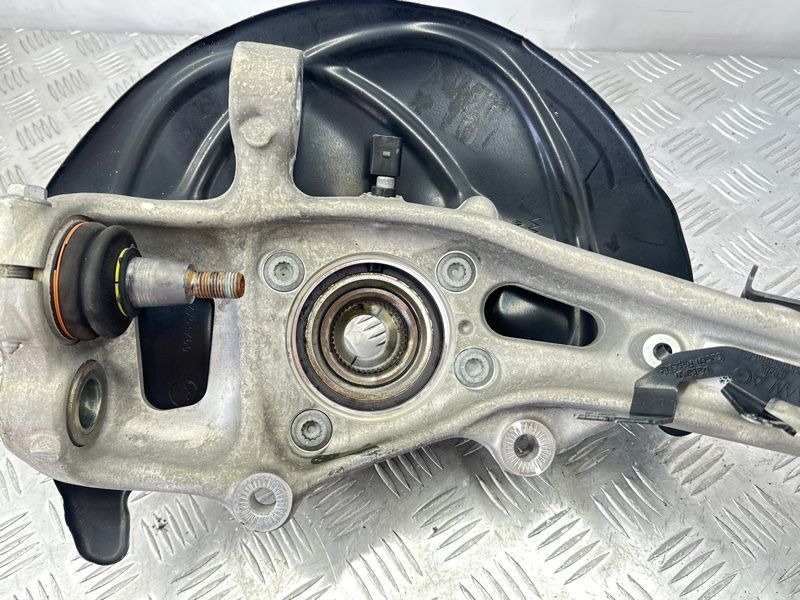 Поворотный кулак / Цапфа 4M0407242J Audi Q7