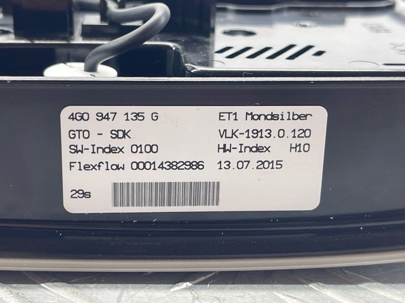 Плафон освітлення салону 4G0947135GET1 Audi A6