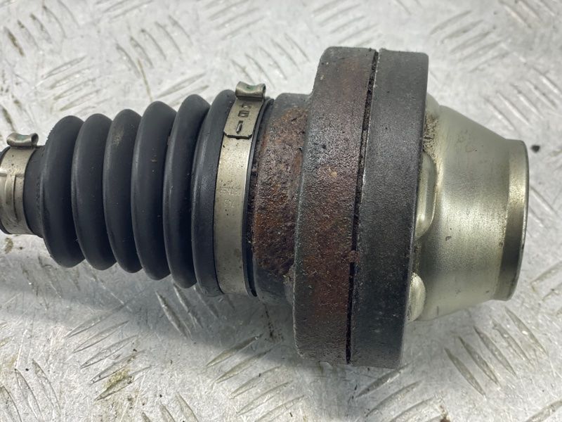 Піввісь 7P0407271C Volkswagen Touareg