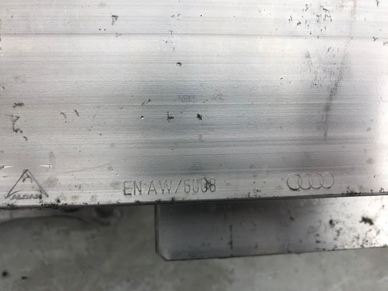Підсилювач заднього бампера 4G8807309C Audi A7