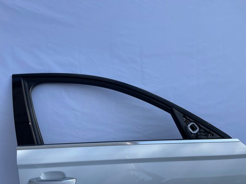 Двері 4G0831052 Audi A6
