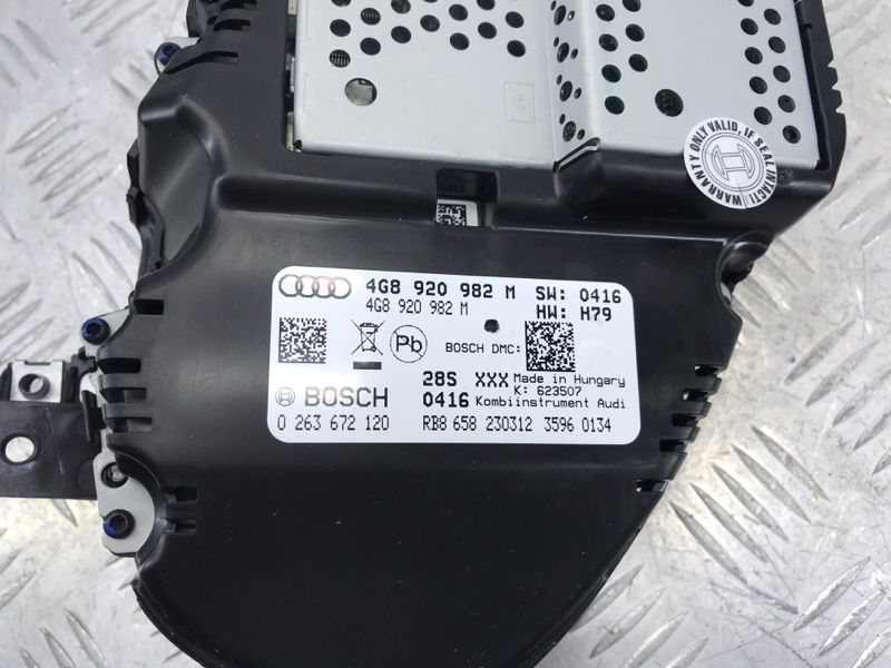 Комбинация приборов / Спидометр 4G8920982M Audi A6