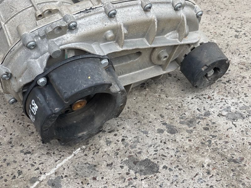 Раздаточная коробка 0BU341011R Volkswagen Touareg