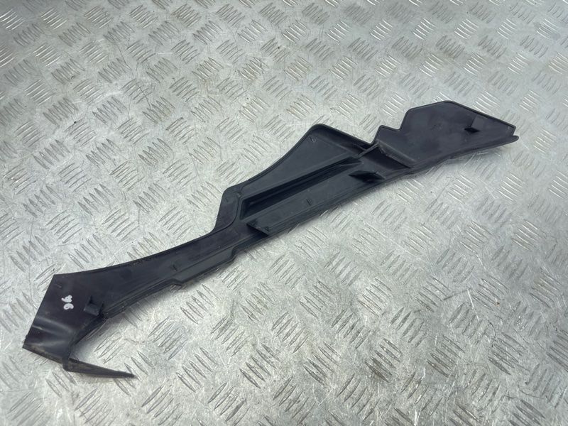 Накладка фары 4G8805285D Audi A7