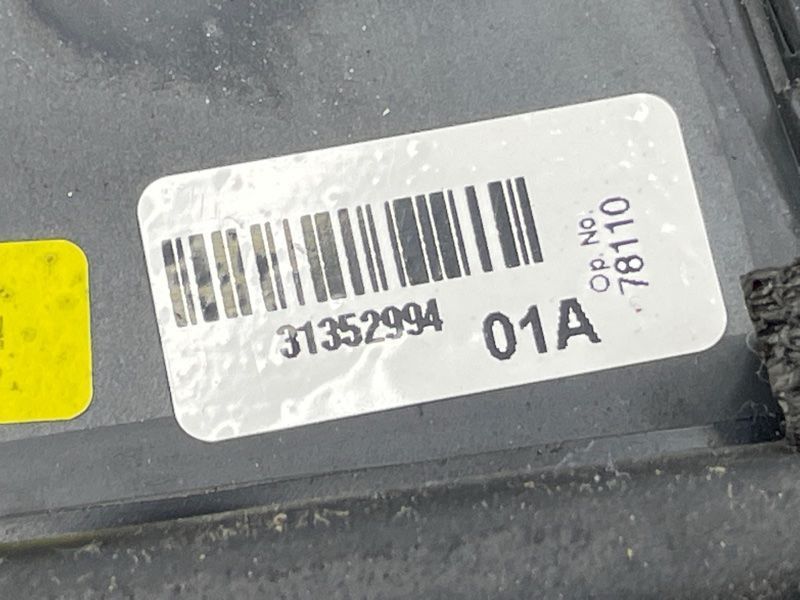 Стекло двери / Форточка 31352994 Volvo XC90