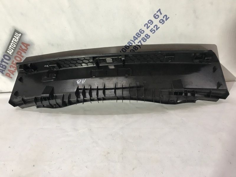 Накладка багажника 4H0863471B4PK Audi A8