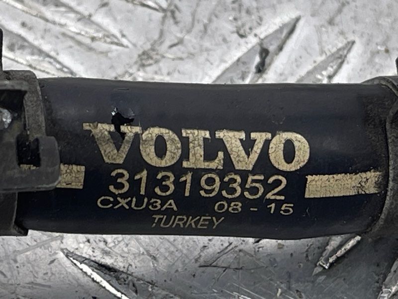 Трубопровод системы охлаждения Volvo XC90