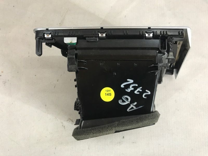 Дефлектор повітропроводу 4G18209026PS Audi A6