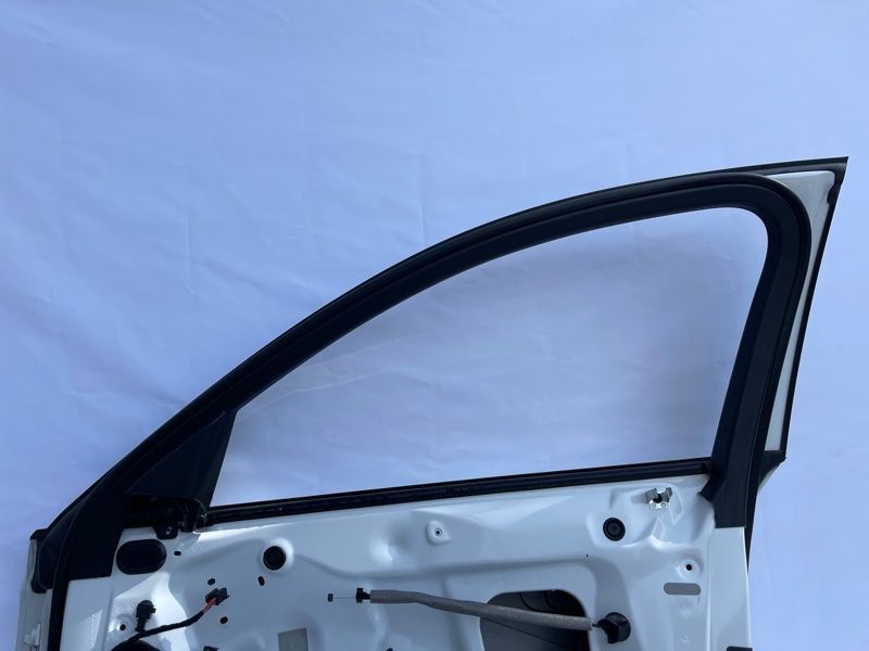 Двері 4G0831052 Audi A6