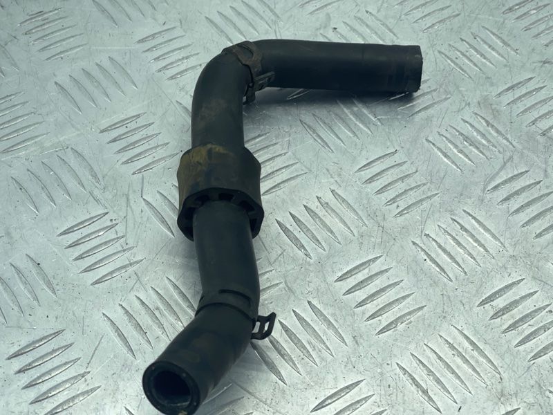 Патрубок системи охолодження 1K0121109AK Volkswagen CC