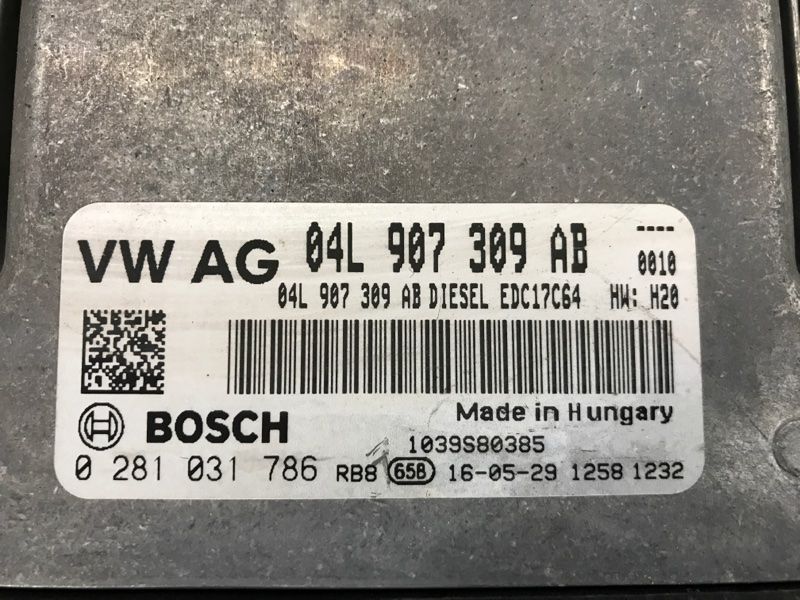 Блок управления двигателем 04L907309AB Audi Q3