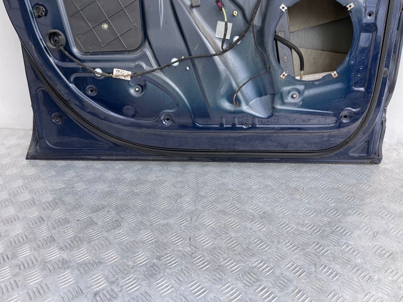 Двері 4L0831051A Audi Q7