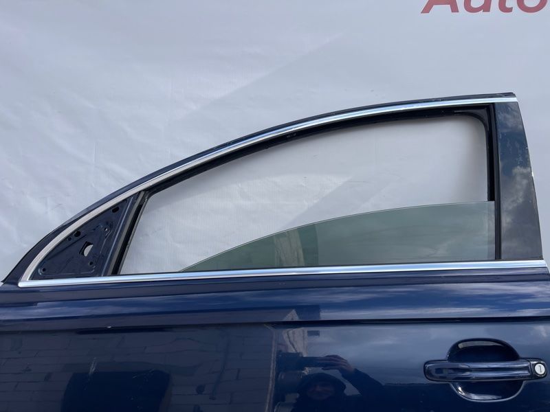 Двері 4L0831051A Audi Q7