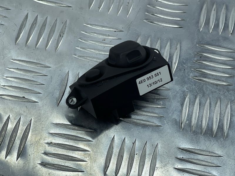Ручка регулювання нахилу рульової колонки 4E0953551 Audi Q7