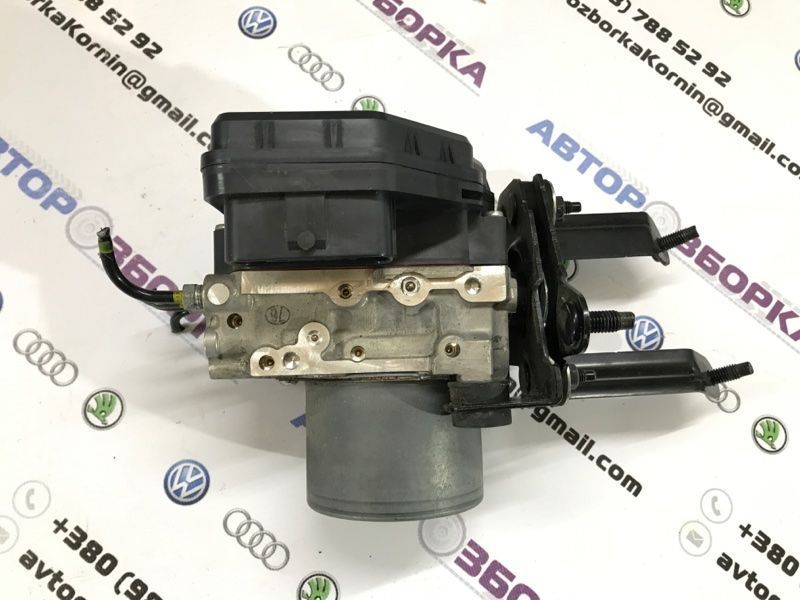 Блок ABS 476604GE0D Infiniti Q50
