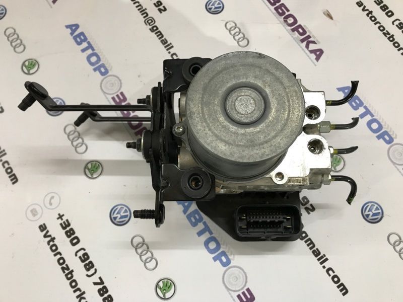 Блок ABS 476604GE0D Infiniti Q50