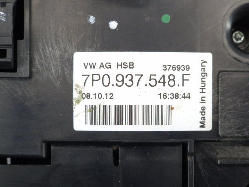 Блок запобіжників 7P0937548F Volkswagen Touareg