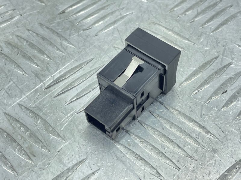 Кнопка вимкнення ESP 8U0927134 Audi Q3