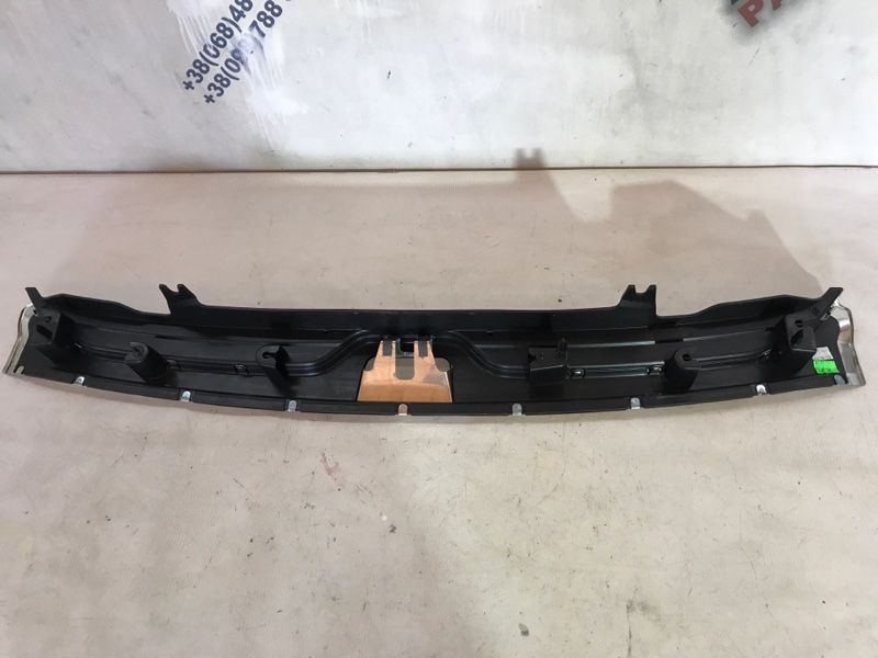 Накладка замка багажника 31307723 Volvo XC60