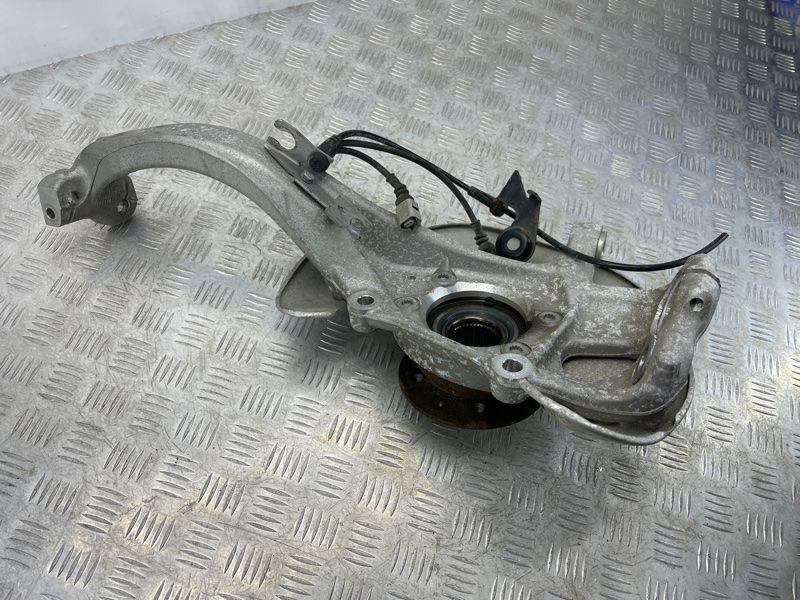 Поворотный кулак / Цапфа 4G0407241D Audi A6