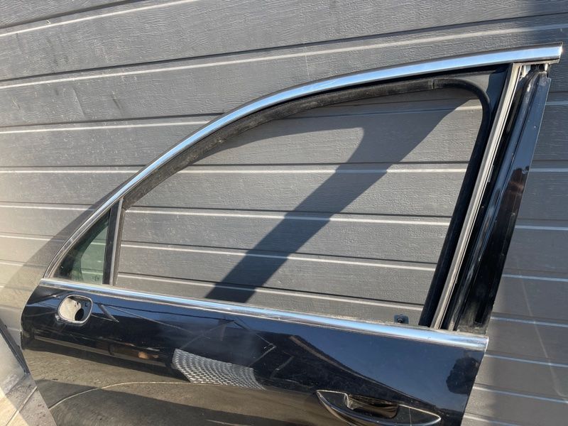 Двері 7P0831055 Volkswagen Touareg