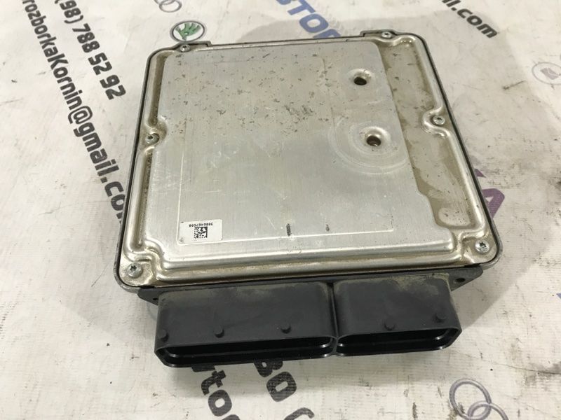 Блок управления двигателем 04L907309AB Audi Q3