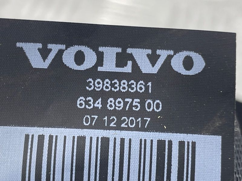 Ремінь безпеки сидіння 2-го ряду 39838361 Volvo XC60
