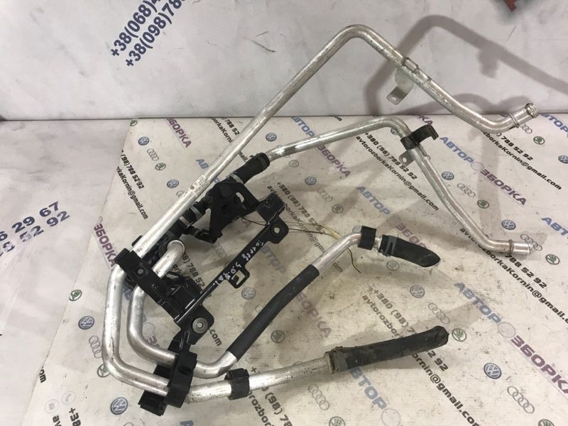 Патрубок системы охлаждения 7P0819925C Volkswagen Touareg