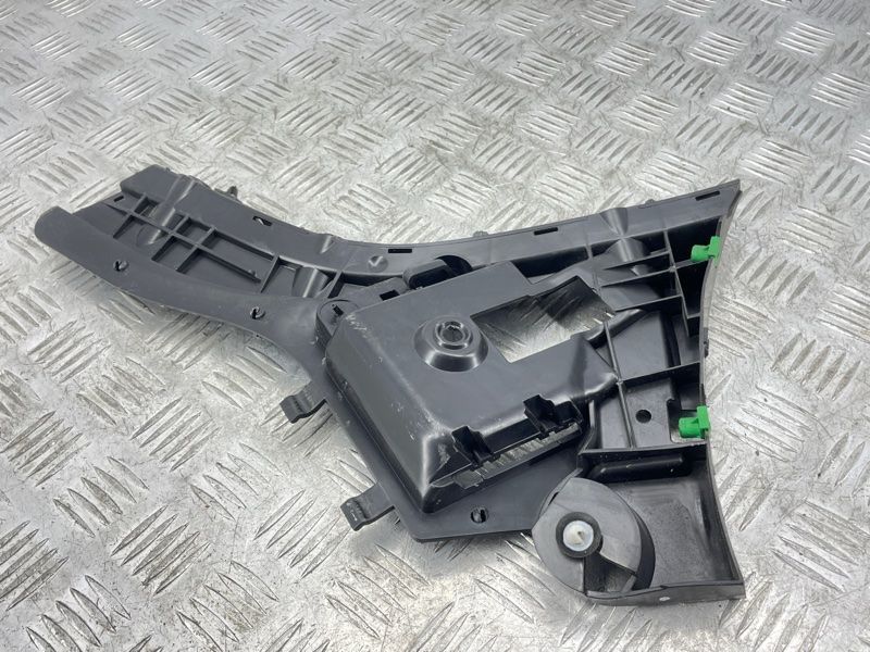 Кронштейн заднего бампера 31323763 Volvo XC60
