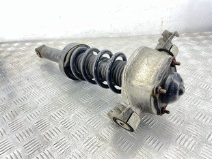 Стійка амортизатора в зборі з пружиною 7P6513029BB Volkswagen Touareg