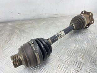 Привідний вал передній 4G0407271F Audi S6 Audi A6, Audi A7, Audi A8, Audi Q5, Audi RS7, Audi S6, Audi S7, Audi S8, Audi SQ5