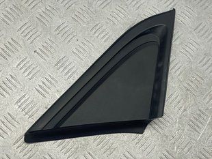 Угловой молдинг двери / Треугольник Ford Edge