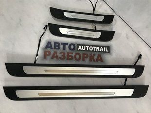 Накладки на пороги с подсветкой LED 4G8947405 Audi A7