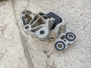 Опора / подушка двигуна 31401744 Volvo XC60