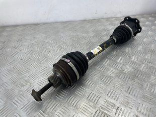 Піввісь 4M0407271D Audi Q7