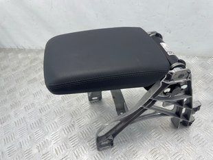 Підлокітник 8W0864283B Audi A4